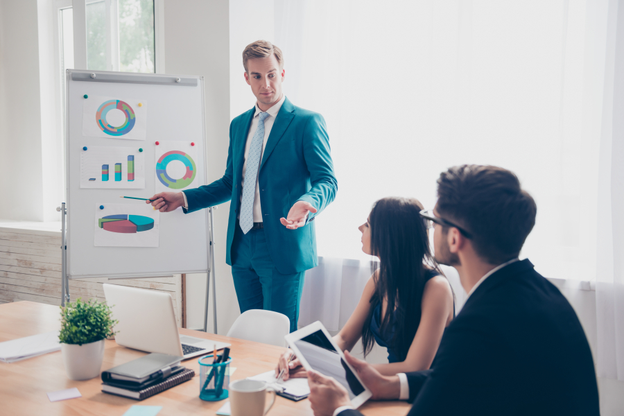 Organiser un séminaire réussi à Bayonne : Guide et bonnes adresses